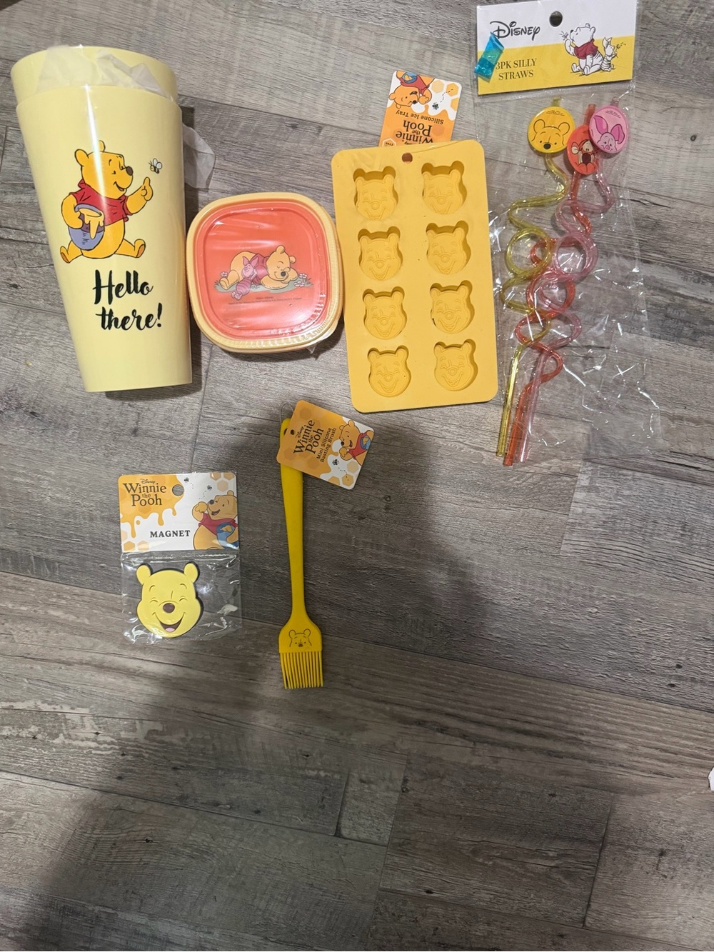 Disney Winnie the Pooh Yellow Party Tableware Collection